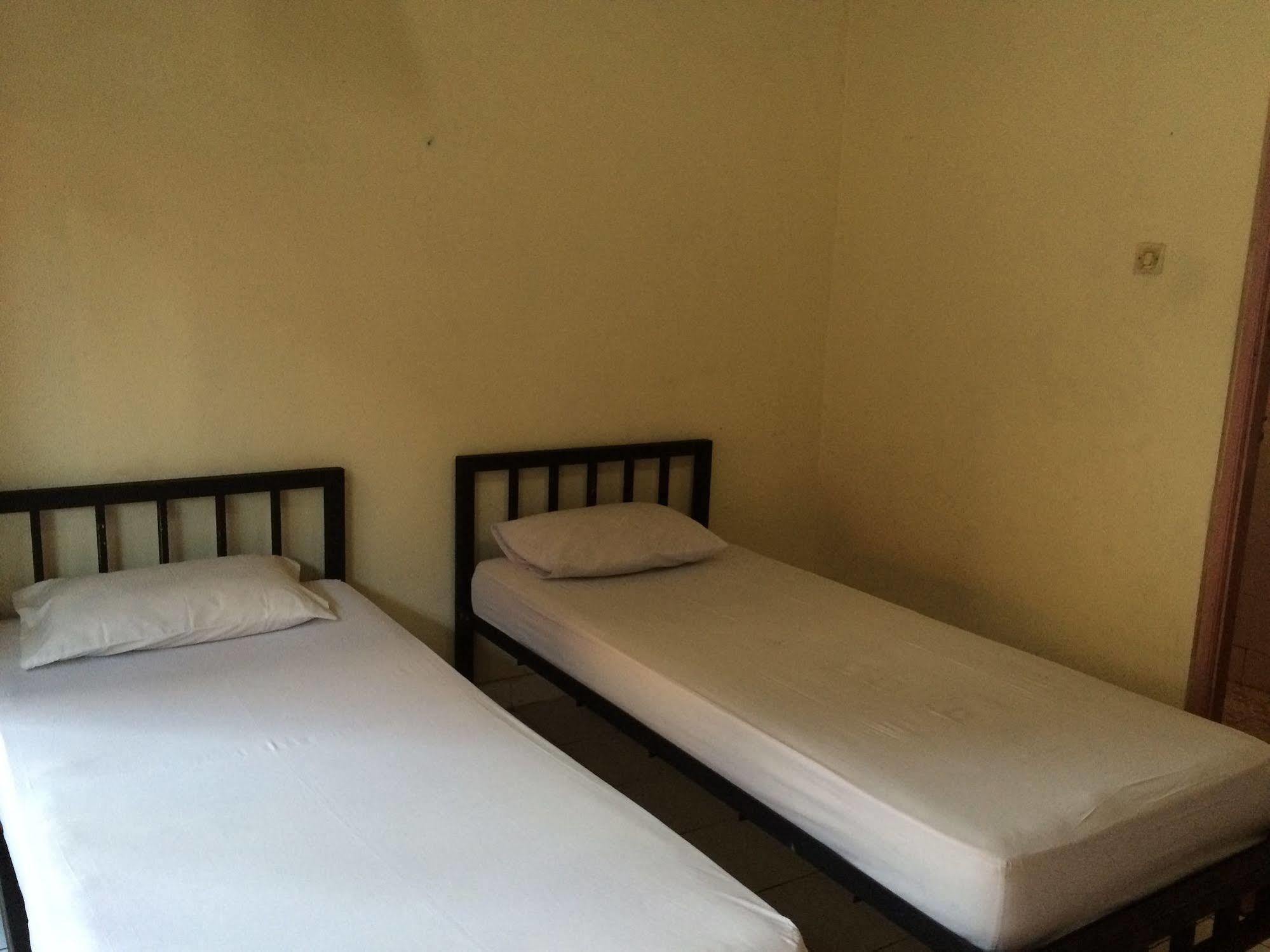 Rita Za Hotel 꾸따 외부 사진